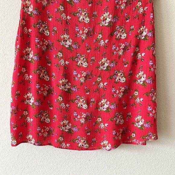 Everleigh Smocked Baby Doll Floral Sleeveless Top - Picture 6 of 8